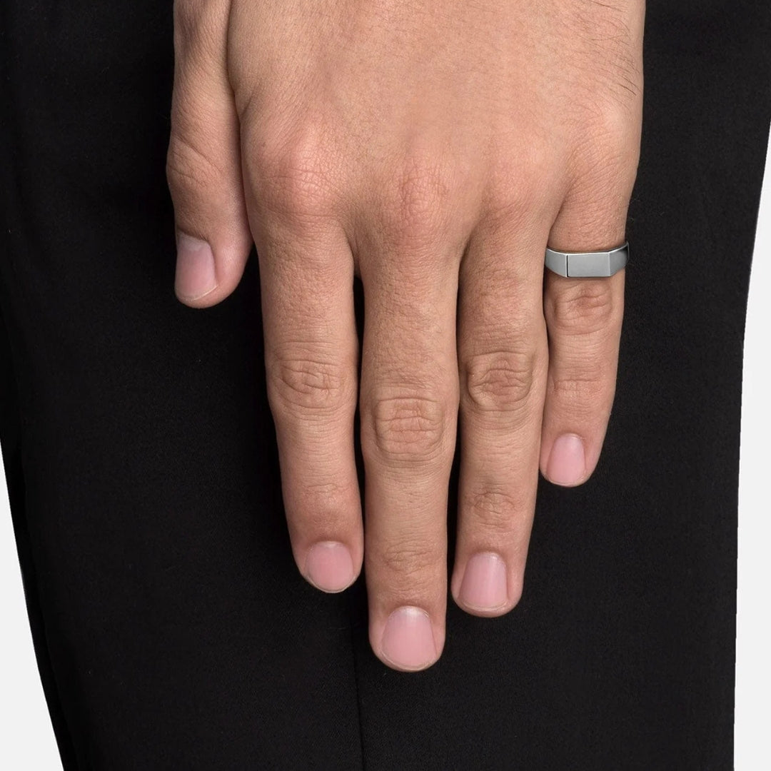 Classic Geometric Signet Ring