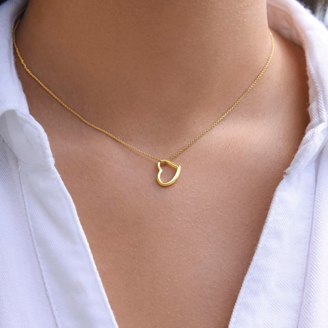 Slim Heart Pendant Necklace